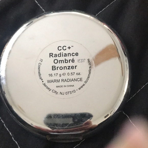 Bronzer - Picture 2 of 3